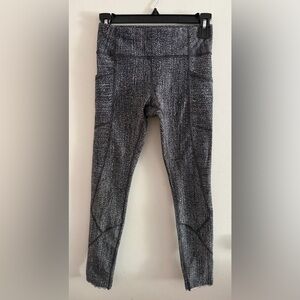 Lululemon Black and White Cropped Leggings with Reflectors at Bottom Hem Size 4